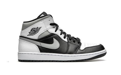 nike jordan 1 zwart wit grijs|jordan 1 voet.